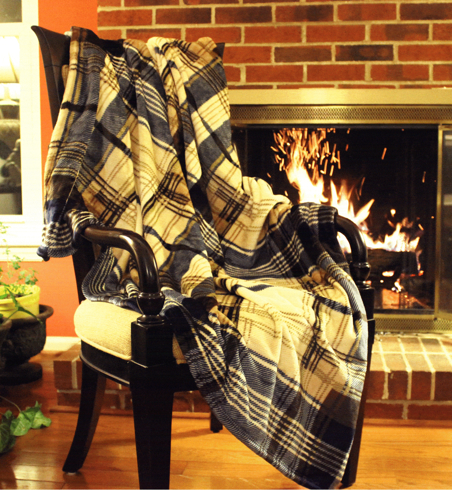Tache Super Soft Winter Cabin Flannel Polyester Throw Blanket